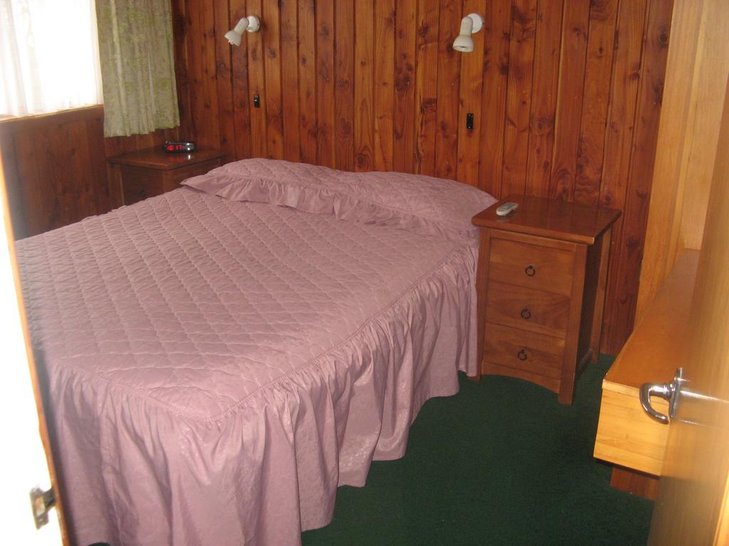 Tongariro River Motel Турангі Номер фото